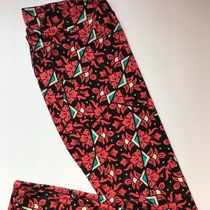 Tall and Curvy Lularoe Leggings
